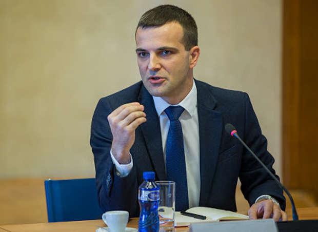 Бура у Никшићу због кандидатуре Драгутина Паповића: Награда за антисрпску кампању